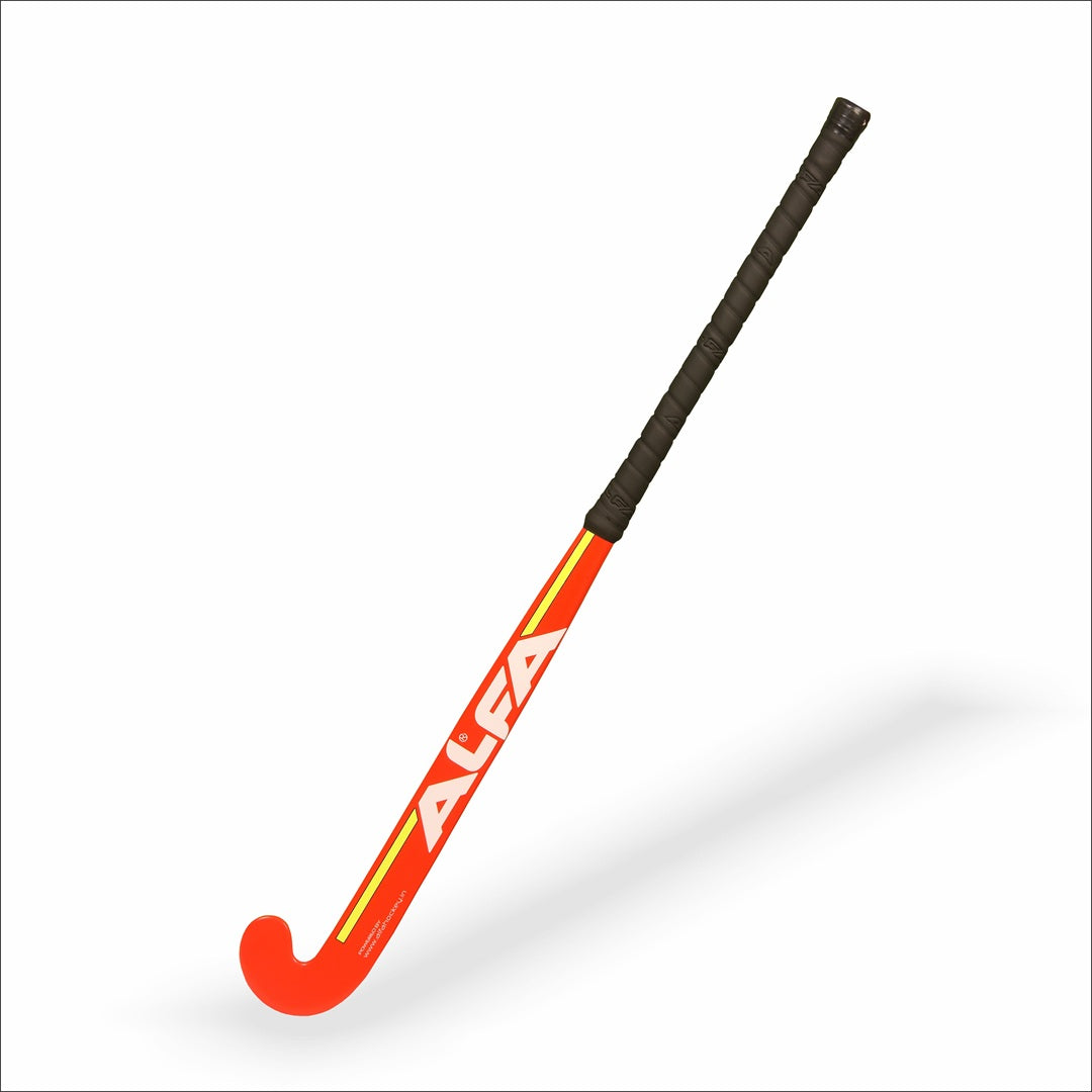 ALFA Y-30 Hockeyschläger | 10 % Carbon | Leicht und strapazierfähig | Extra niedrige Wölbung | Ergonomischer Griff | Für alle Spielstärken | Ideal für Präzision und Kontrolle | Farbe: Rot | Größe: 32 Zoll