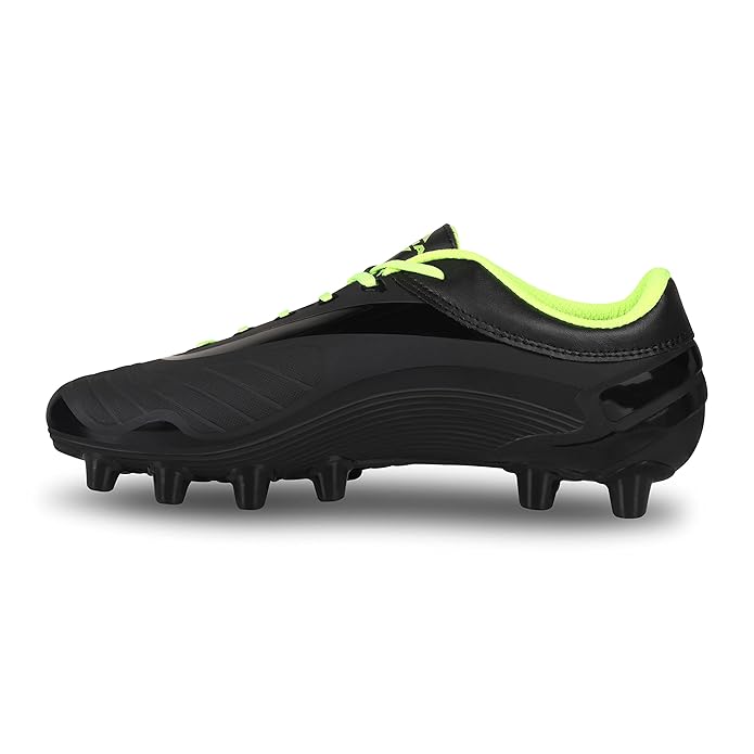 Nivia Airstrike Fußballstollen mit TPU-Sohle mit Direct Injection Molding Technology Eine geformte herausnehmbare E.VA Sockliner besteht als eine zusätzliche Schicht von Plüsch leichte Einlegesohle Pre-Molded