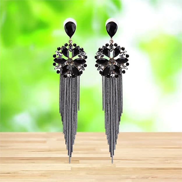 YouBella Schmuck Ohrringe | Farbe: Schwarz | Kristall-Quasten-H&made-Ohrringe für Mädchen und Frauen | Am besten zum Verschenken | Hochzeit | Stilvoll | Partykleidung | Mode | Geeignet für alle Gelegenheiten
