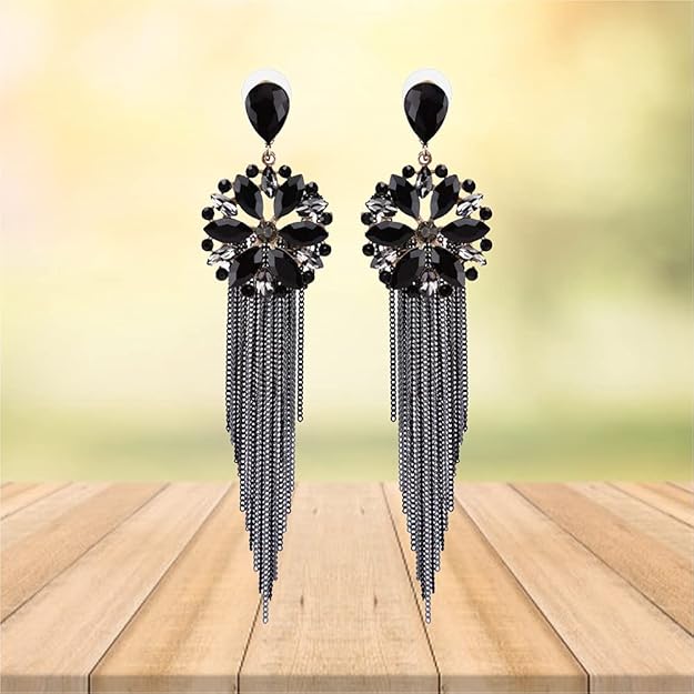 YouBella Schmuck Ohrringe | Farbe: Schwarz | Kristall-Quasten-H&made-Ohrringe für Mädchen und Frauen | Am besten zum Verschenken | Hochzeit | Stilvoll | Partykleidung | Mode | Geeignet für alle Gelegenheiten