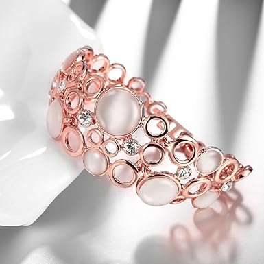 YouBella Stilvolles rosévergoldetes Kristallarmband | Material: Legierung | Größe: 2,6 | Modischer Kunstschmuck | Für Frauen und Mädchen | Langanhaltendes Finish | Geeignet für alle Gelegenheiten