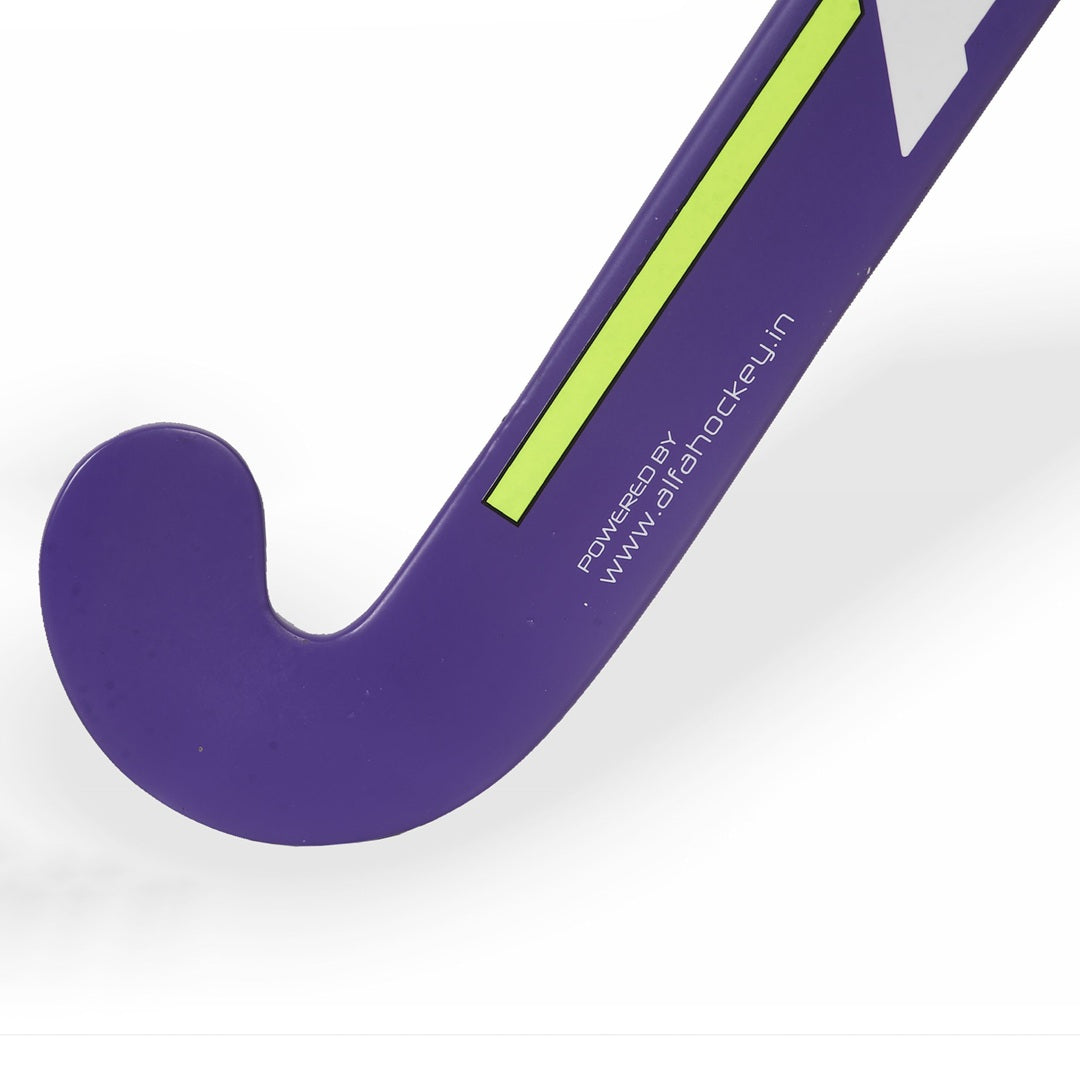 ALFA Y-30 Hockeyschläger | 10 % Carbon | Leicht und strapazierfähig | Extra niedrige Wölbung | Ergonomischer Griff | Für alle Spielstärken | Ideal für Präzision und Kontrolle | Farbe: Rot | Größe: 34 Zoll