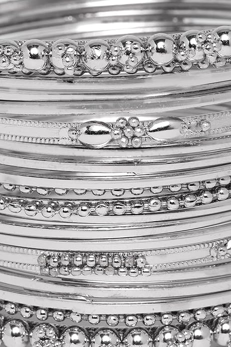 YouBella Traditionelles Armreifen-Set im Antik-Look | Versilbert | Material: Messing | Größe: 2,4 | Modischer Kunstschmuck | Für Frauen und Mädchen | Langanhaltendes Finish | Geeignet für alle Gelegenheiten
