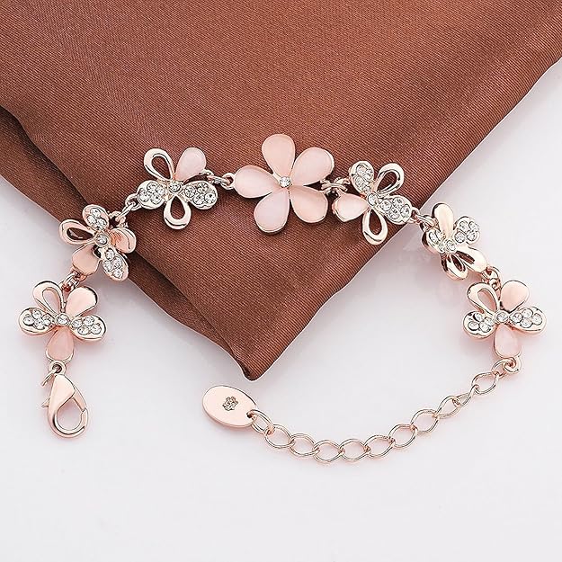 YouBella Stylisches Blumenarmband | Rose Gold | Material: Messing | Modischer Kunstschmuck | Für Frauen & Mädchen | Langlebiges Finish | Geeignet für alle Anlässe