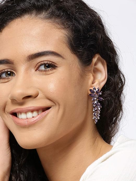 YouBella Schmuckgeschenke Stilvolle, moderne westliche Ohrringe Vergoldete Kristallohrringe für Mädchen und Frauen (lila)