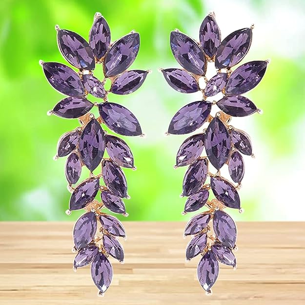 YouBella Schmuckgeschenke Stilvolle, moderne westliche Ohrringe Vergoldete Kristallohrringe für Mädchen und Frauen (lila)
