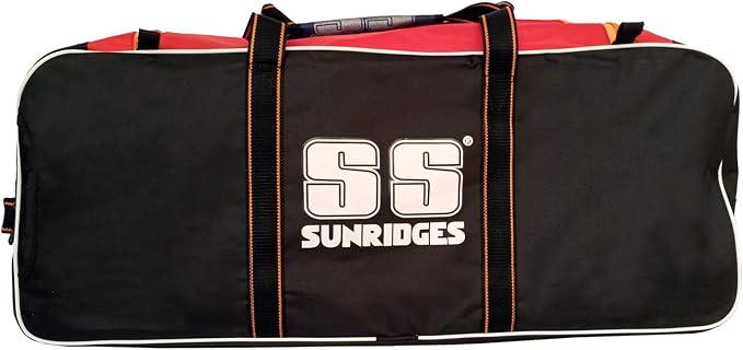 SS Blast Cricket Kit Bag | Farbe: Rot & Schwarz | Größe: Large | Für Männer & Jungen | Material: Polyester | 1 Hauptfach | 1 Schlägertasche auf der Rückseite | 1 zusätzlicher Tragegriff an der Seite