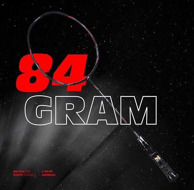 HUNDRED POWERTEK 900 Badmintonschläger mit Hülle (SCHWARZ/ROT, Größe: Standard, Griffgröße: 3 1/4 Zoll ) | Powertek 900 Serie | Besaitung | Material: Full Graphite | Für Fortgeschrittene Spieler | Gewicht: 84 Gramm | Maximale Saitenspannung - 26lbs