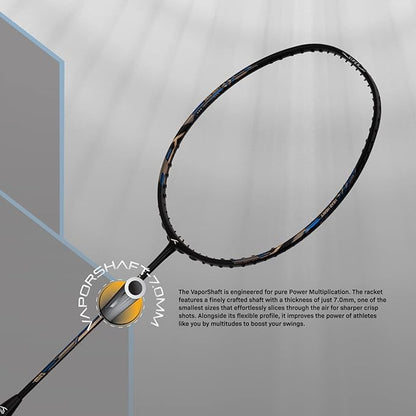 HUNDRED Viper 900 Carbon Fibre Strung Badminton Racket mit Full Racket Cover | Für Fortgeschrittene Spieler | 79 Gramm | Maximale Saitenspannung - 32lbs