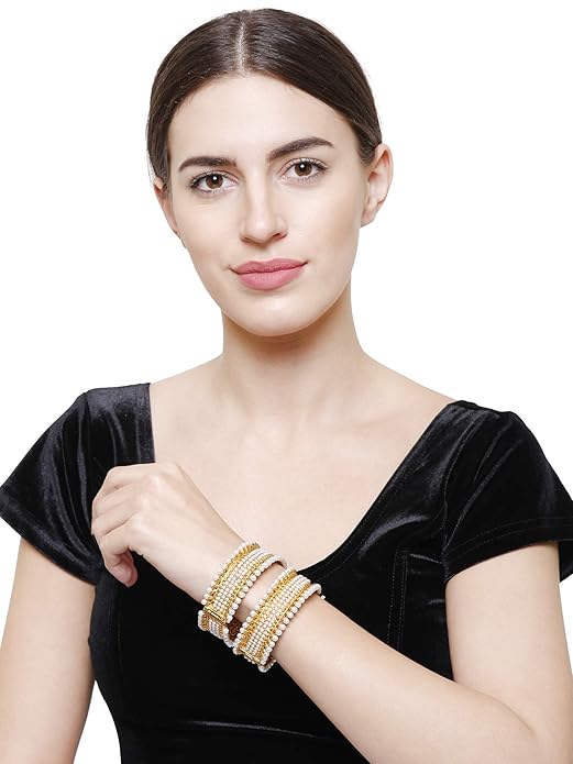 YouBella Traditionelles Armreifen-Set mit Perlenbesatz | Vergoldet | Material: Messing | Größe: 2,8 | Modischer Kunstschmuck | Für Frauen und Mädchen | Langanhaltendes Finish | Geeignet für alle Gelegenheiten