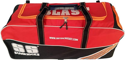 SS Blast Cricket Kit Bag | Farbe: Rot & Schwarz | Größe: Large | Für Männer & Jungen | Material: Polyester | 1 Hauptfach | 1 Schlägertasche auf der Rückseite | 1 zusätzlicher Tragegriff an der Seite