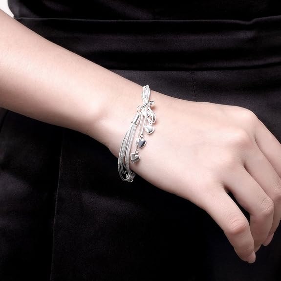 YouBella Silver Plated Charm Armband | Silber | Material: Messing | Modischer Modeschmuck | Für Frauen & Mädchen | Langlebige Ausführung | Geeignet für alle Anlässe