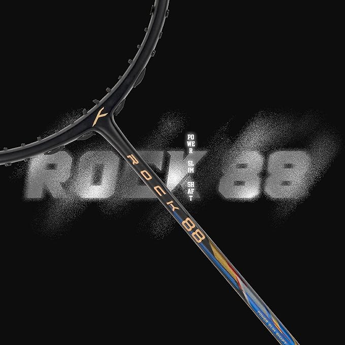 HUNDRED ROCK 88 Carbon Fibre Strung Badminton Racket mit Full Racket Cover | For Intermediate Players | 78 Gramm | Maximum String Tension - 32lbs