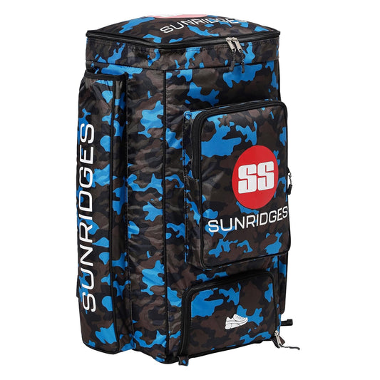 SS Camo Duffle Cricket Kit Bag | Leichtes Gewicht mit attraktivem Design | Wetterbeständig | Geräumiger Stauraum | Komfort | Stilvoll und sportlich | Schulterriemen | Spezieller Schlägerhalter