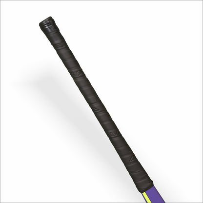 ALFA Y-30 Hockeyschläger | 10 % Carbon | Leicht und strapazierfähig | Extra niedrige Wölbung | Ergonomischer Griff | Für alle Spielstärken | Ideal für Präzision und Kontrolle | Farbe: Rot | Größe: 28 Zoll